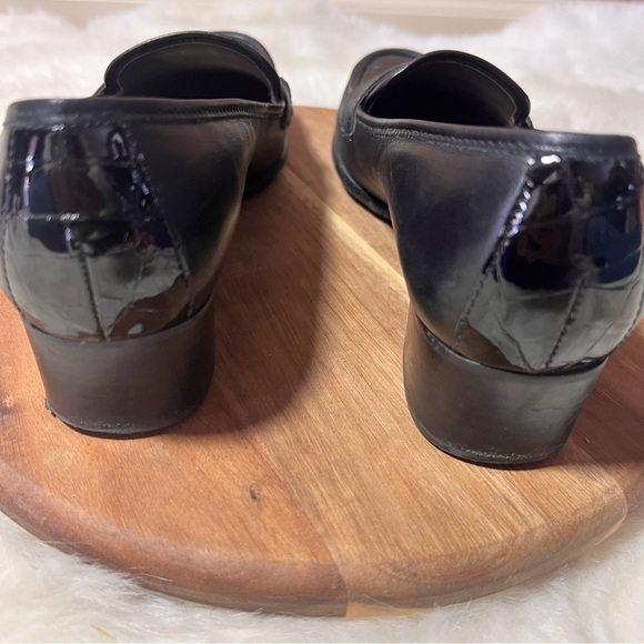 Brighton Women's Classic Black Leather Loafers with Block Heel Size 7.5 - Picture 5 of 12